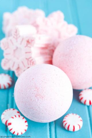 Crafteen Peppermint Bath Bomb